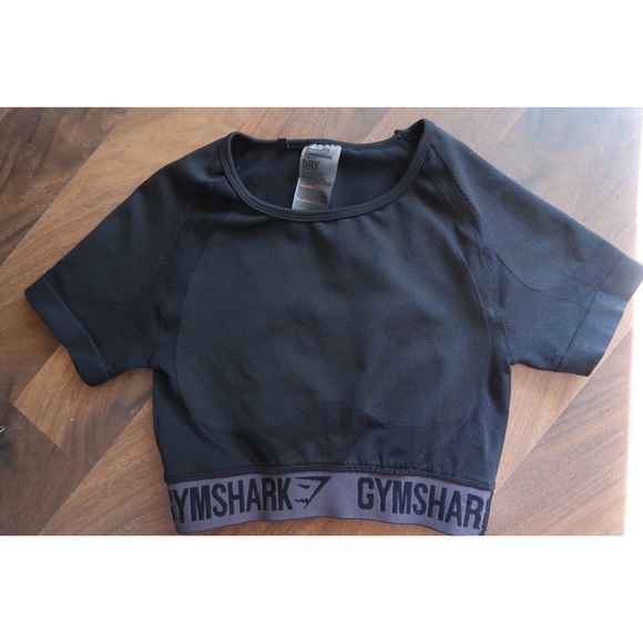 Tops - Gymshark Black Flex Crop Top
